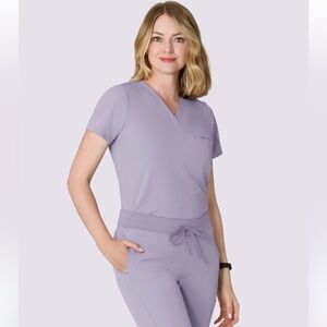 Ube Mandala Scrub Set Size L One Pocket Scrub Top and Petite Joggers